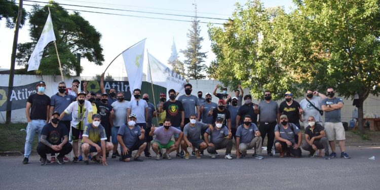 Con la nueva paritaria de Atilra, el salario básico de la mayor categoría en la industria láctea superó los 100.000 pesos