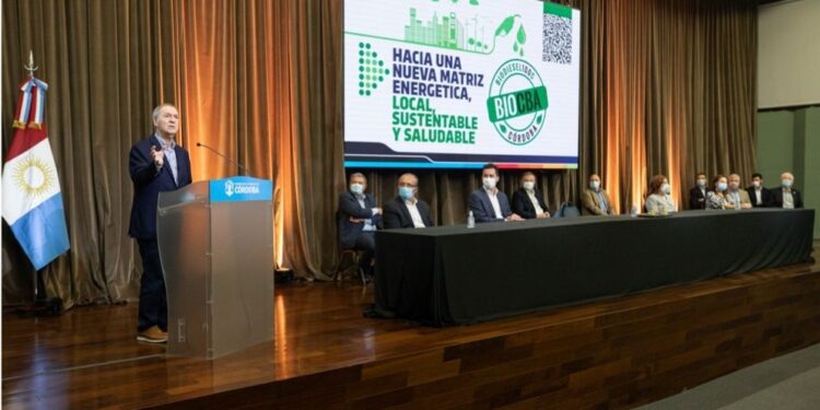 Qué capos que son los cordobeses: Schiaretti ofrece ayudas para que los productores puedan comprarse su propia planta de biodiésel