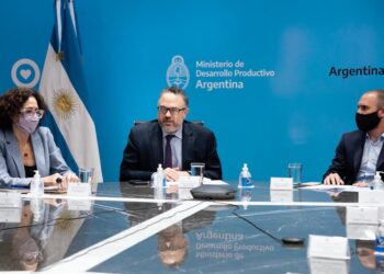 Argentina insólita: El principal sector generador de divisas fue excluido del nuevo “Régimen de Fomento de Inversión para las Exportaciones”