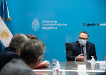 Comenzó la intervención del mercado cárnico: Intiman a 16 frigoríficos para que revaliden los valores declarados de exportación