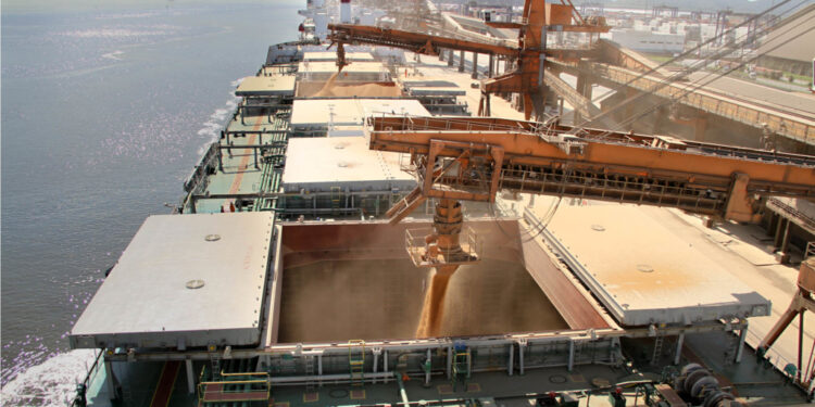 El índice global de fletes marítimos de carga regresó al nivel más elevado desde 2010: ¿Es una buena noticia?