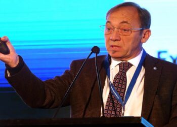 ¿Qué hacemos con la Hidrovía? Ricardo Sánchez, experto de la Cepal, pide un programa más ambicioso: “Necesitamos una ampliación urgente de su capacidad”