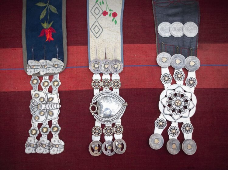 Álvaro Etcheberry es platero de Pellegrini: “En Argentina sigue habiendo mucha demanda de estos trabajos”