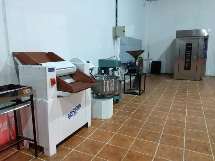 Sabiduría ancestral: En San Juan la cooperativa Polok Nenu utiliza la algarroba como materia prima para elaborar alfajores