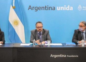 Luis Basterra y Paula Español son los reyes del doble discurso: Uno asegura que se mantendrán las retenciones y la otra que analizan subirlas