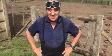 Chuni Acuña, el súper veterinario que ya hizo más de un millón de tactos: “La vaca primero es madre y luego amante”, determina