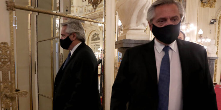 Efecto espejo: Las mayores exigencias para exportadores (como con los viejos ROE) no regirán solo para carnes sino también para granos y lácteos