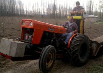 El rionegrino Juan Oller apoya el programa de comercialización con el que los productores de peras y manzanas intentan levantar cabeza