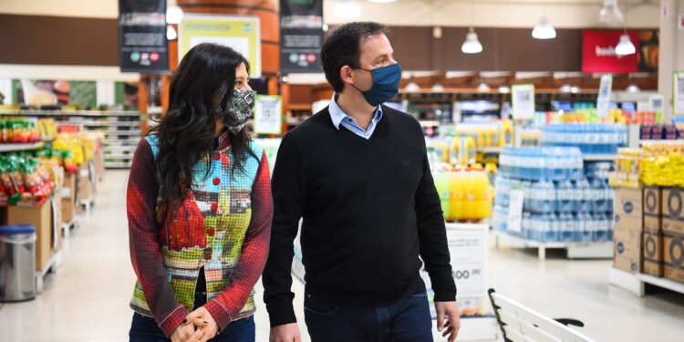 Reglamentaron la Ley de Góndolas: Ya no debería haber hijos y entenados entre los proveedores de supermercados