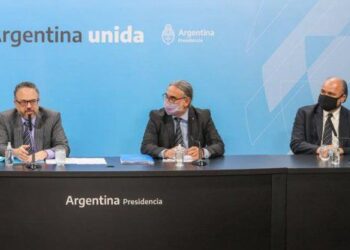 Peleas y sospechas detrás de los nuevos controles a la carne: Matarifes denuncian que los grandes frigoríficos quieren armar un “monopolio exportador”