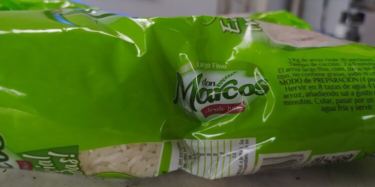 A partir del grano de arroz, en el molino Marcos Schmukler elaboran 17 productos: “Se podría hacer mucho más, pero hay limitaciones y trabas”, dicen los hijos del fundador