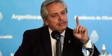 Todas las mentiras de Alberto para justificar el cierre de exportaciones de carne, resumidas en una sola frase