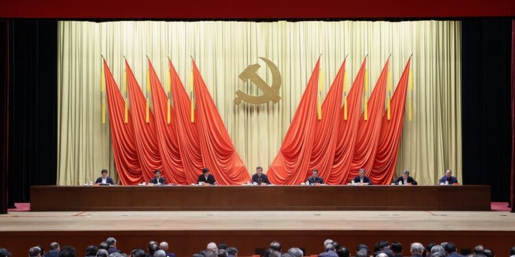 Hay demanda para rato: El Partido Comunista Chino permitirá tener tres hijos y elevará la edad de jubilación