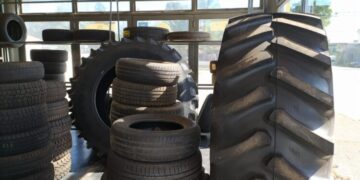 Las gomas nunca llegaron y solo se recauchutan: Transportistas alertan sobre la inseguridad vial que provoca la falta de neumáticos