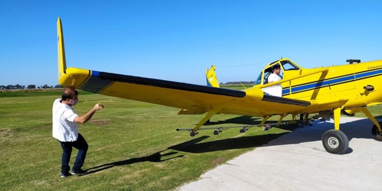 Para que no les corten las alas, la empresa AeroTrab comenzó a certificar sus aeroaplicaciones bajo las normas de IRAM