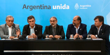 Por resolución de Basterra, y utilizando los nuevos ROE, el gobierno formalizó el cierre de las exportaciones de carne por 30 días
