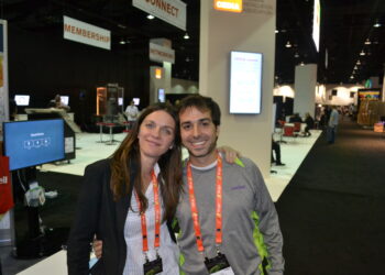 Con acento cordobés y tonada salteña, pero en Sillicon Valley: Cecilia y Lucas crearon Webee para desarrollar tecnología digital accesible para el campo