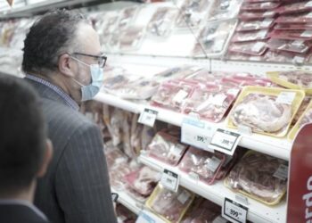El gobierno quiere un mayor volumen de carne barata como vía de negociación para destrabar las exportaciones