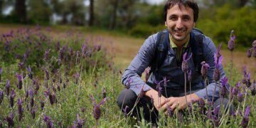 Lucas Garibaldi es doctor en Ciencias Agropecuarias y promueve una mayor diversidad en la producción argentina: “Estamos confundidos respecto de cuál es la fuente de la felicidad”