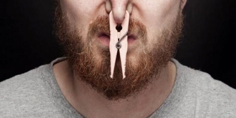 Mal olor: Comenzaron a regir los nuevos ROE y se conocen los 15 “peligrosos” exportadores que el gobierno utilizó como excusa para estos renovados controles