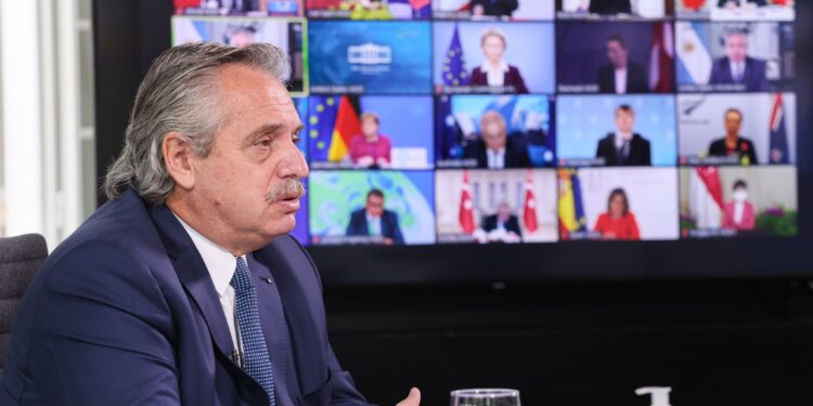 Esquizofrenia: El mismo gobierno argentino que se comprometió a impulsar los biocombustibles para descarbonizar la economía es el que promueve un menor uso de los mismos