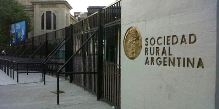 La SRA se sumaría y la Mesa de Enlace actuaría unida dentro del Consejo Agroindustrial: Nicolás Pino avisó que pedirán una silla en la coordinación