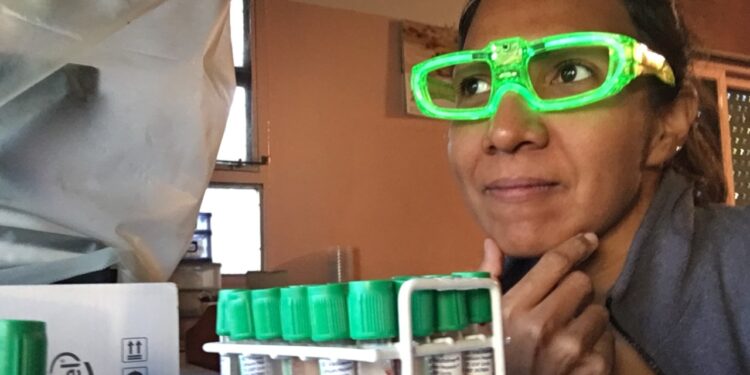 Andrea regresó a Formosa para investigar un parásito de los bovinos y terminó creando el primer laboratorio privado de diagnóstico veterinario en su provincia