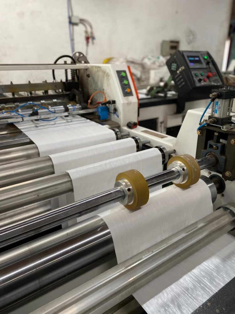 El colmo: Por las restricciones a la importación peligra el abastecimiento de bolsas para empaquetar papas