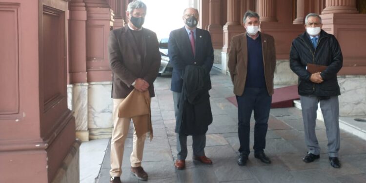 Los productores vislumbran días de pelea y creen que debe fortalecerse el rol de la Mesa de Enlace