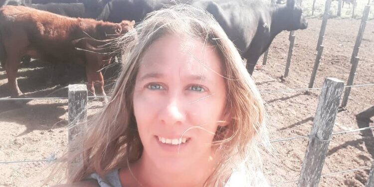 De niña, Carito jugaba a “jurar” los toros de Palermo y ahora asesora a muchos campos ganaderos: “Lo que menos queremos los agrónomos es destruir los ecosistemas”