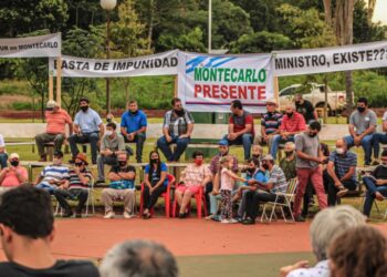 La tensión por las tomas de tierras se trasladó a Misiones, donde un diputado nacional organizaba cortes de ruta para presionar a un juez que ordenó un desalojo