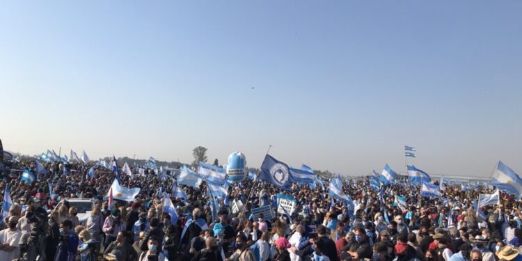 La Comisión de Enlace dijo presente en el #9J: “En el día de la declaración de la independencia lo que tenemos que hacer es declarar la independencia”