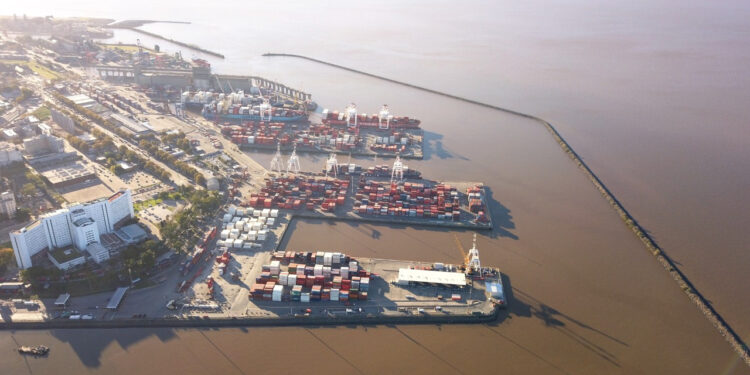 Hidrovía: La Administración General de Puertos tuvo que crear un nuevo marco normativo a la apuradas