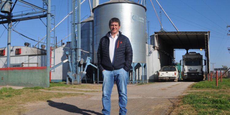 Juan Manuel Rossi proviene de FAA pero ahora impulsa “el otro campo”: Cree que “sumando actores podemos ayudar a sacar el país adelante y poner en discusión el modelo agropecuario”