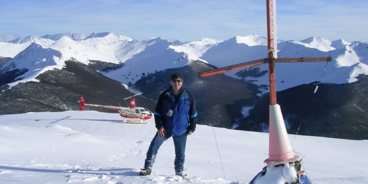 Una vida de aventuras: Agrónomo del INTA y aviador, Enrique Livraghi se enamoró de Tierra del Fuego, conoció sus paisajes y a infinidad de raros personajes
