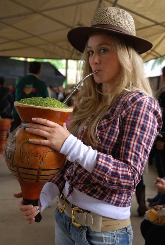 Grandes misterios de la humanidad: ¿Por qué la yerba mate argentina tiene un sabor diferente a la que toman los uruguayos y brasileños?