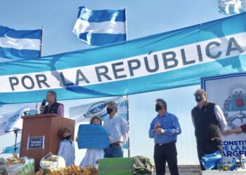 La Comisión de Enlace dijo presente en el #9J: “En el día de la declaración de la independencia lo que tenemos que hacer es declarar la independencia”