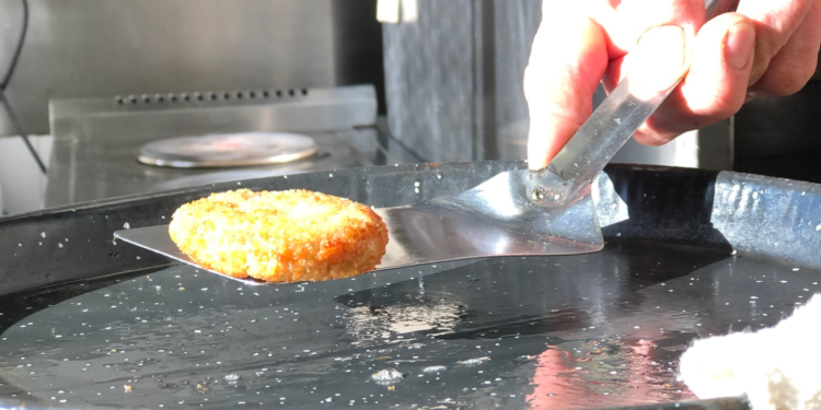¿Cómo es la “cocina” del laboratorio argentino que creó el primer alimento elaborado con carne cultivada de Latinoamérica?