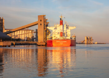 Se agrava la crisis de la bajante del Paraná: Para originar maíz en los puertos bonaerenses se pagan “premios” superiores a 40 u$s /tonelada