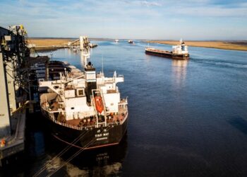 Un bloqueo de transportistas autoconvocados amenaza con volver a provocar un infierno logístico en Bahía Blanca y Quequén