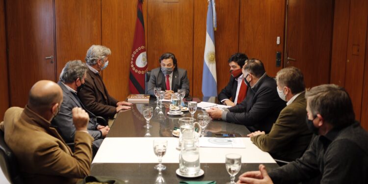 En un nueva “parada” de la gira federal, la Mesa de Enlace recibió el apoyo tácito del gobernador de Salta
