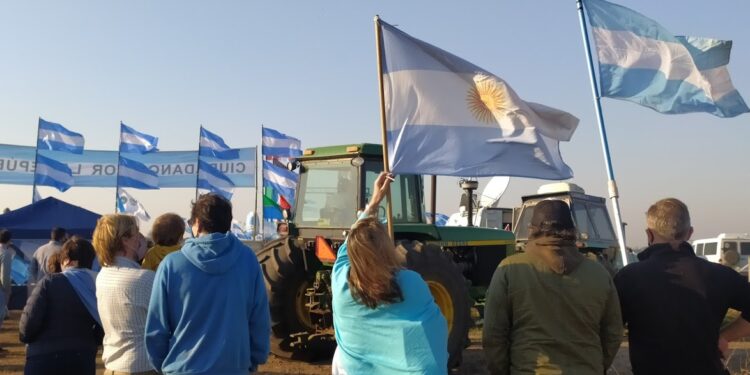 La Red de Productores Autoconvocados denunció la cartelización de los frigoríficos exportadores y convocó a los ganaderos a hacerles un boicot