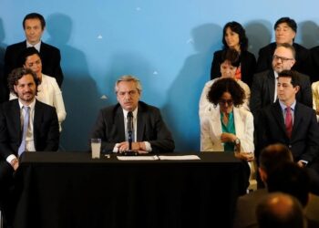 Se declaró la Emergencia Hídrica por las bajante del Paraná: Todo el gobierno tiene tarea para ayudar menos el Ministerio de Agricultura