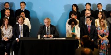 Se declaró la Emergencia Hídrica por las bajante del Paraná: Todo el gobierno tiene tarea para ayudar menos el Ministerio de Agricultura