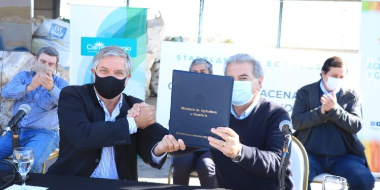 Acuerdo entre Córdoba y Campo Limpio para unificar sistemas: Este año se abrirán seis nuevos centros de acopio para bidones usados de agroquímicos en esa provincia