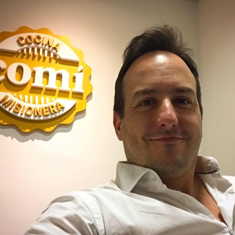 En Misiones rescatan especies nativas como la exótica Jaboticaba, un singular árbol cuyos frutos crecen pegados al tronco