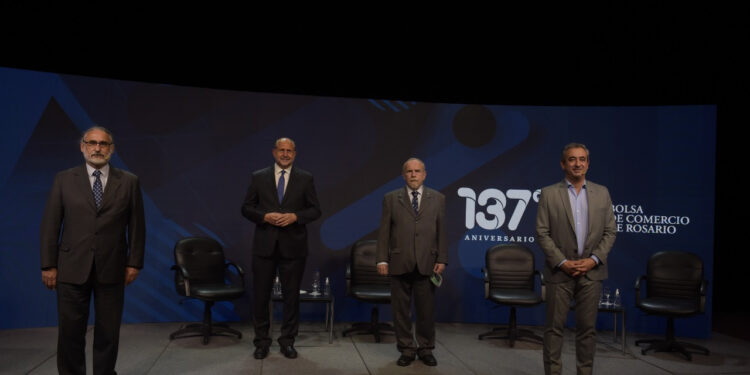 Papelón en el acto del aniversario de la Bolsa de Comercio de Rosario por un comentario del intendente Javkin que enfureció a los porteños