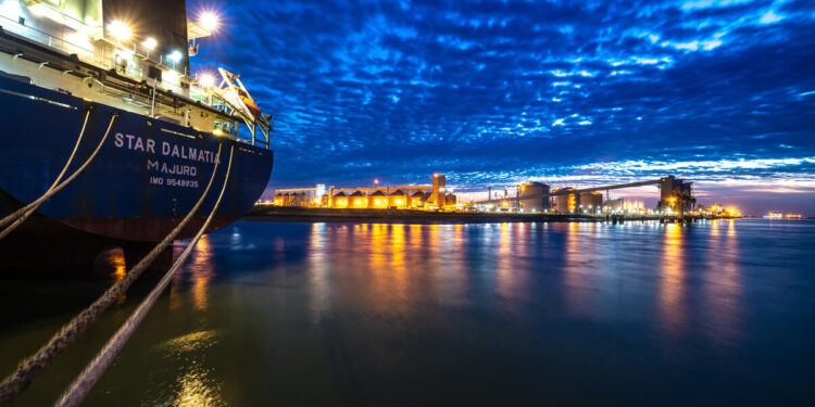 Se liberó el bloqueo de transportistas autoconvocados en el acceso del Puerto del Bahía Blanca
