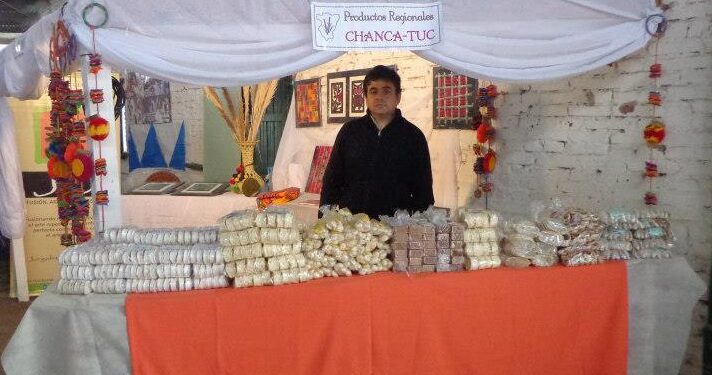 El Tucumán más dulce: Sebastián Capó heredó de su padre el arte de hacer golosinas a partir de la miel de la caña de azúcar