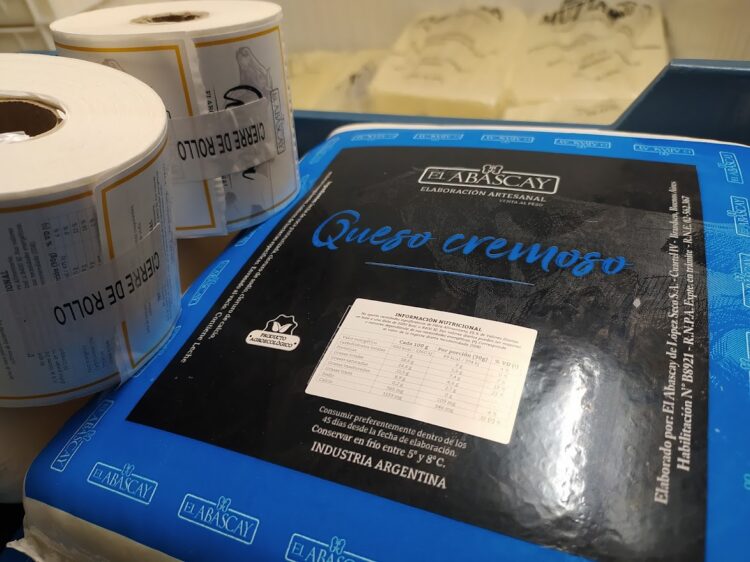 ¿Cómo sobrevive un tambo de 3.500 litros? Rosario López Seco cree que solo puede hacerlo agregando valor y por eso se puso a producir quesos agroecológicos